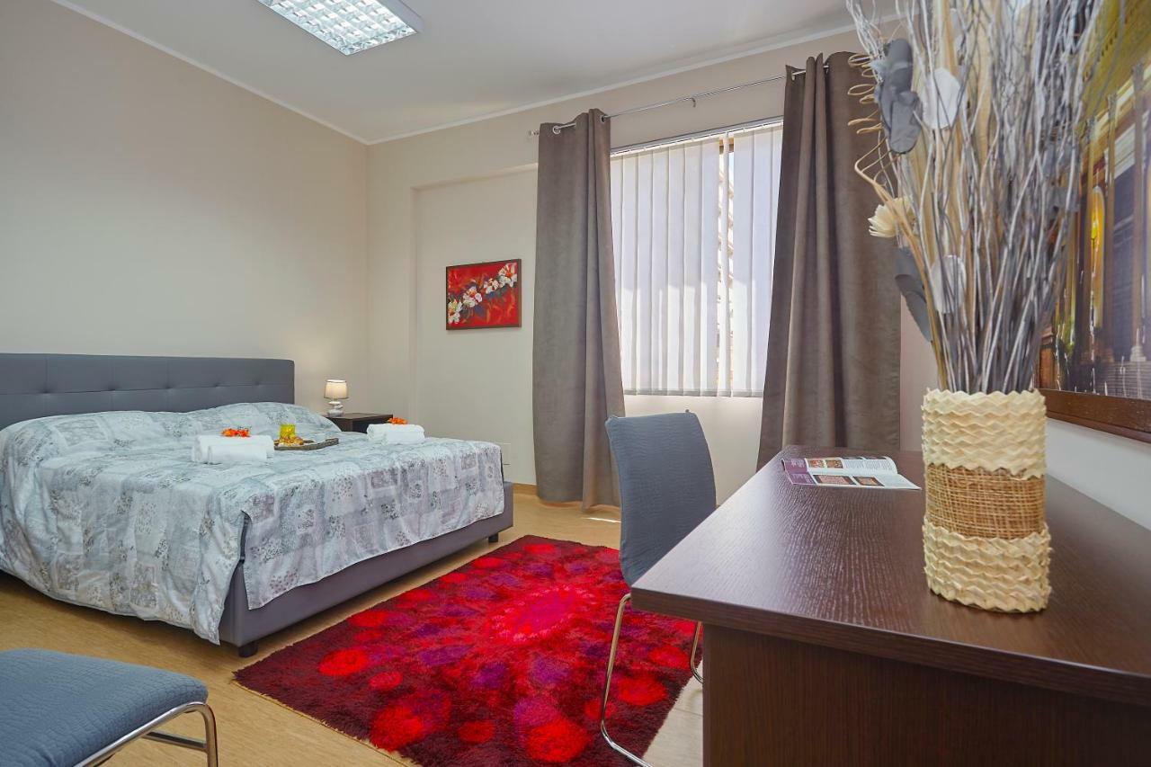 Sturzo 44 Bed and Breakfast Palermo Exteriör bild