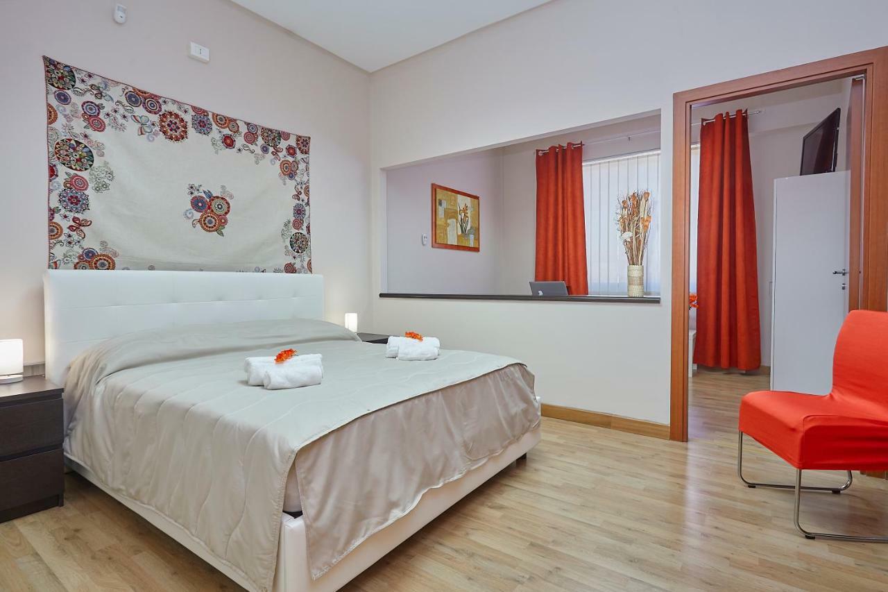 Sturzo 44 Bed and Breakfast Palermo Exteriör bild
