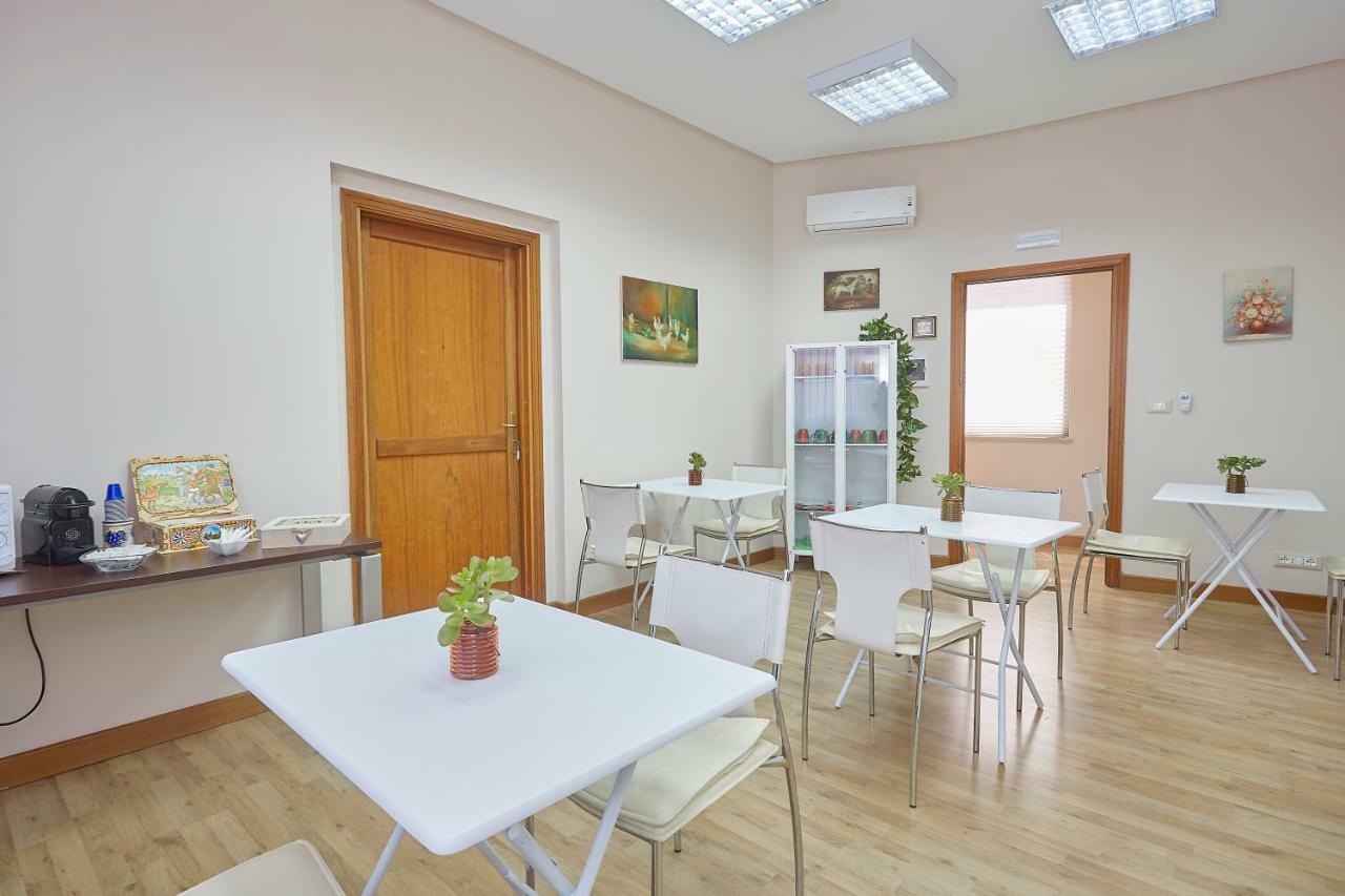 Sturzo 44 Bed and Breakfast Palermo Exteriör bild