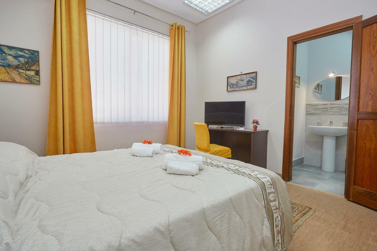 Sturzo 44 Bed and Breakfast Palermo Exteriör bild